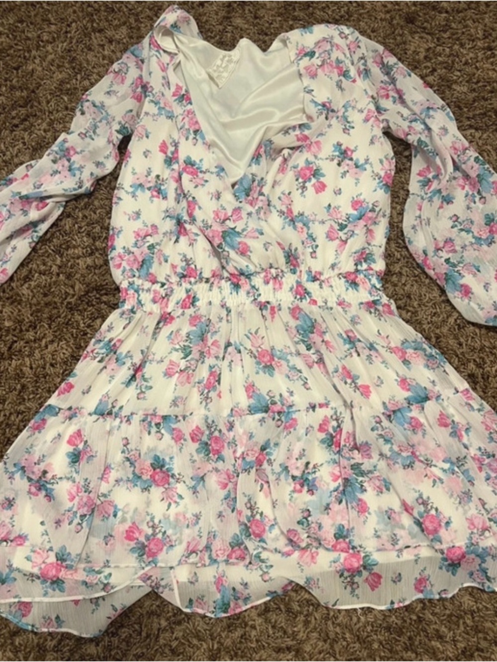 Sadie & Sage White Floral Long-Sleeve Tiered Dress with Pink and Blue Flowers